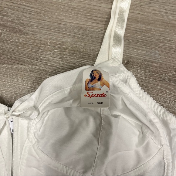 vintage white corset by spade size 36B Y2K/2000s era new with tags - Picture 2 of 6